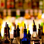 cocktail, alcol, bottiglie di alcolici, bar, somministrazione di bevande alcoliche