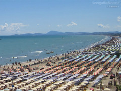 Foto-spiaggia-senigallia-luca-ceccacci-1