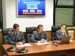 Conferenza stampa della Gdf di Pescara