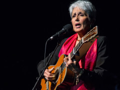 Joan Baez in concerto