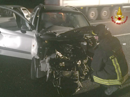 Incidente lungo la A-14: Vigili del Fuoco sul posto