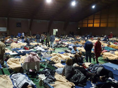 Il palazzetto polivalente delle Calvie a Camerino usato come campo di prima accoglienza dopo il terremoto del 26 ottobre 2016