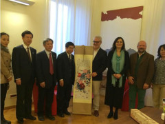 Romano Carancini e la delegazione cinese