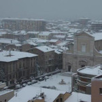 San Benedetto del Tronto e Piazza Nardone con la neve. Foto di S. Gaetani