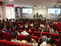 Intitolazione aula magna Medi di Senigallia a Carlo Urbani