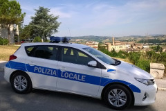 Auto della Polizia Locale a Castelleone di Suasa