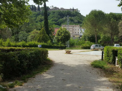 Costruzione della nuova scuola provvisoria a San Severino Marche