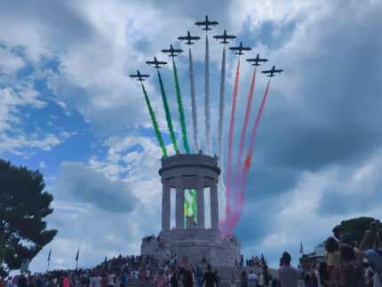 Sorvolo Frecce Tricolori su Ancona il 7 agosto 2023