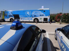 Polizia Stradale - Pullman azzurro