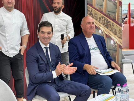 Il presidente regionale Acquaroli al TTG di Rimini