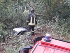 Automobile finita fuori strada a Pesaro