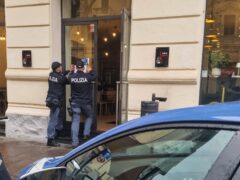 Chiusura temporanea di un bar di Ancona