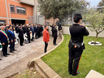 Giornata "Adotta un eroe" nella caserma dei Carabinieri di Montemarciano