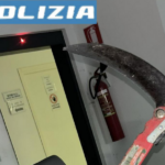 Falcetto sequestrato a Jesi