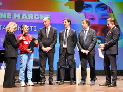 Sofia Raffaeli premiata alla Giornata delle Marche 2025 a Senigallia Sofia Raffaeli premiata alla Giornata delle Marche 2025 a Senigallia