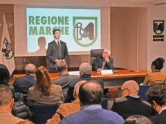 Acquaroli in conferenza stampa con l'Ordine dei Giornalisti