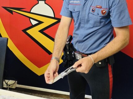 Coltello sequestrato a Osimo