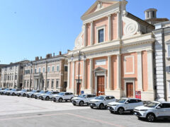 Alluvione: consegna autovetture donate ai Comuni colpiti Alluvione: consegna autovetture donate ai Comuni colpiti