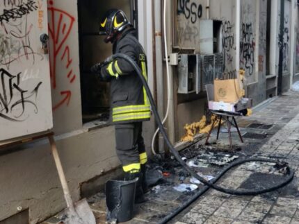 Incendio a Civitanova Marche